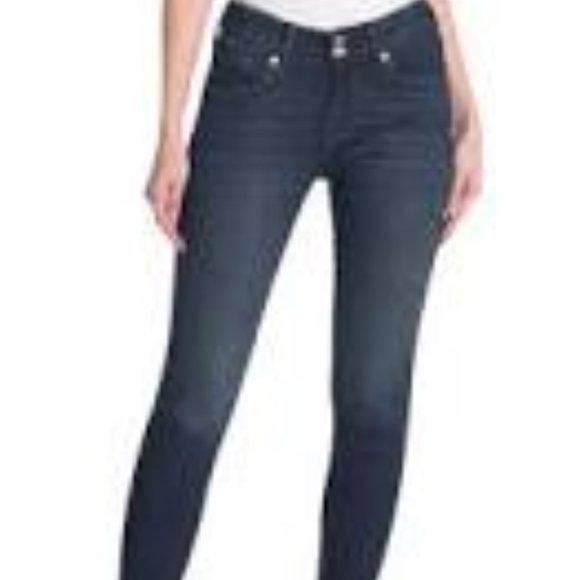 True Religion Victoria Mid Rise Skinny, Made in the USA, 26x33, EUC, $288 MSRP - Picture 2 of 13